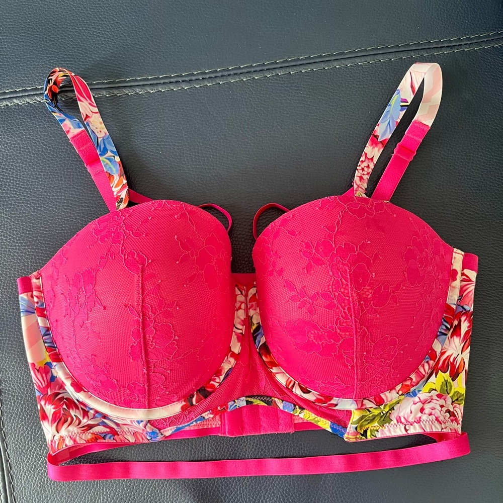NWT*** Victoria Secret Bra